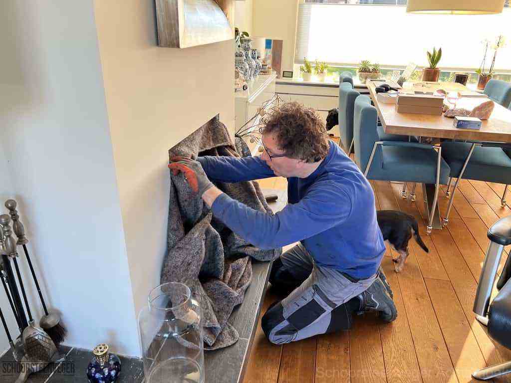 Schouwveger Achterhoek kleed schoorsteenreiniger Schouwveger Achterhoek kleed schoorsteenreiniger